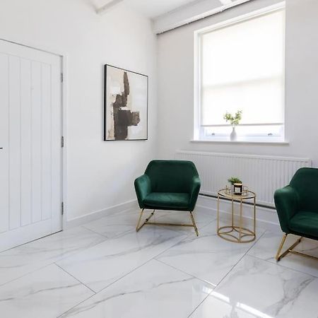 Luxury, Open Plan Apartment Bradford  Bagian luar foto