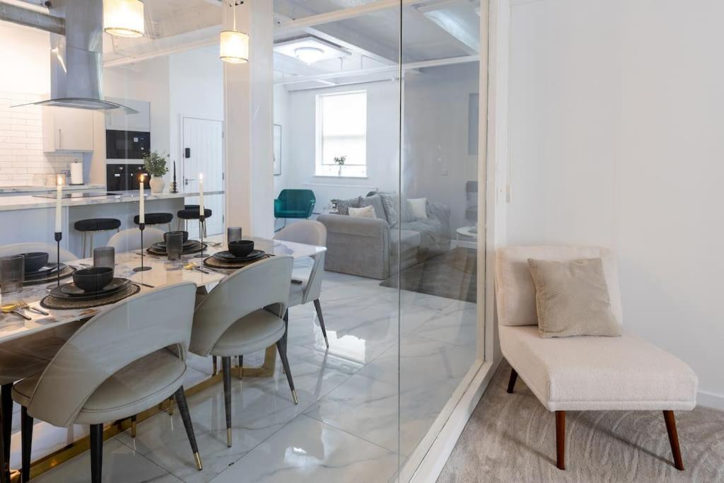 Luxury, Open Plan Apartment Bradford  Bagian luar foto
